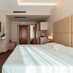 Continental Otel 3*