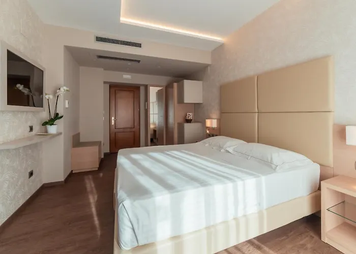 Ξενοδοχείο Continental 3*