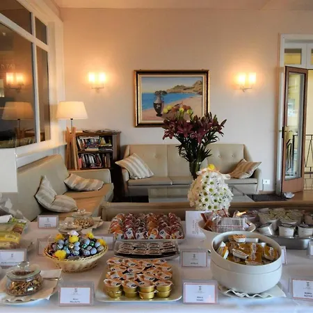 Continental 호텔 타오르미나