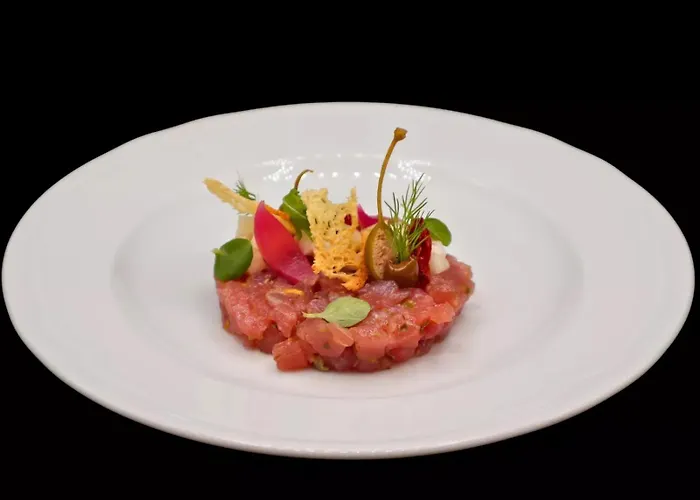 Continental Hotel 3*