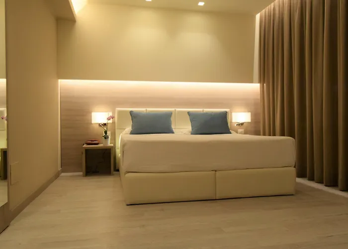 Continental Hotel 3*