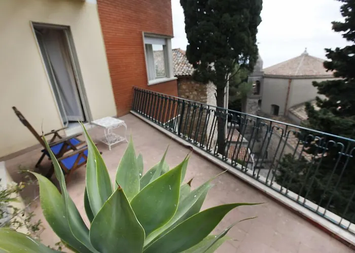 Continental Hotel 3*