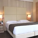 Continental 3* Taormina