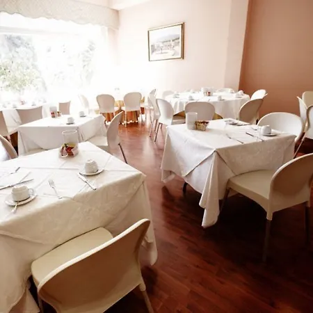 Continental Hotel 3*